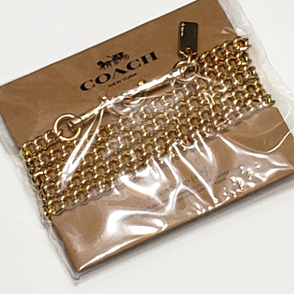 ❗SOLD❗COACH | Nolita 19 Wristlet Purse with Linear Quilting - Picture 14 of 15